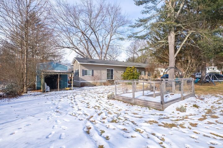 Property Photo: 6 Conestoga Trail MA 01506