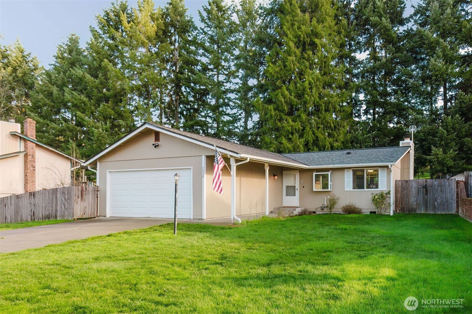 Property Photo:  7528  Blackbird  WA 98311 