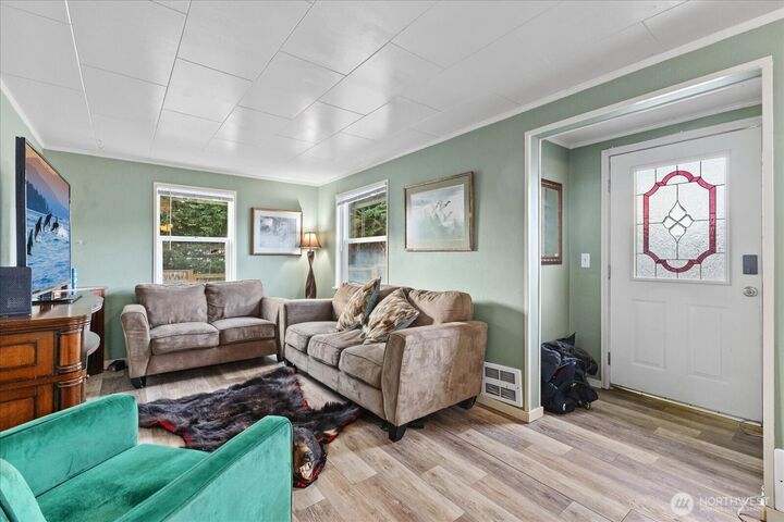 Property Photo:  3610  Bennett Drive  WA 98225 