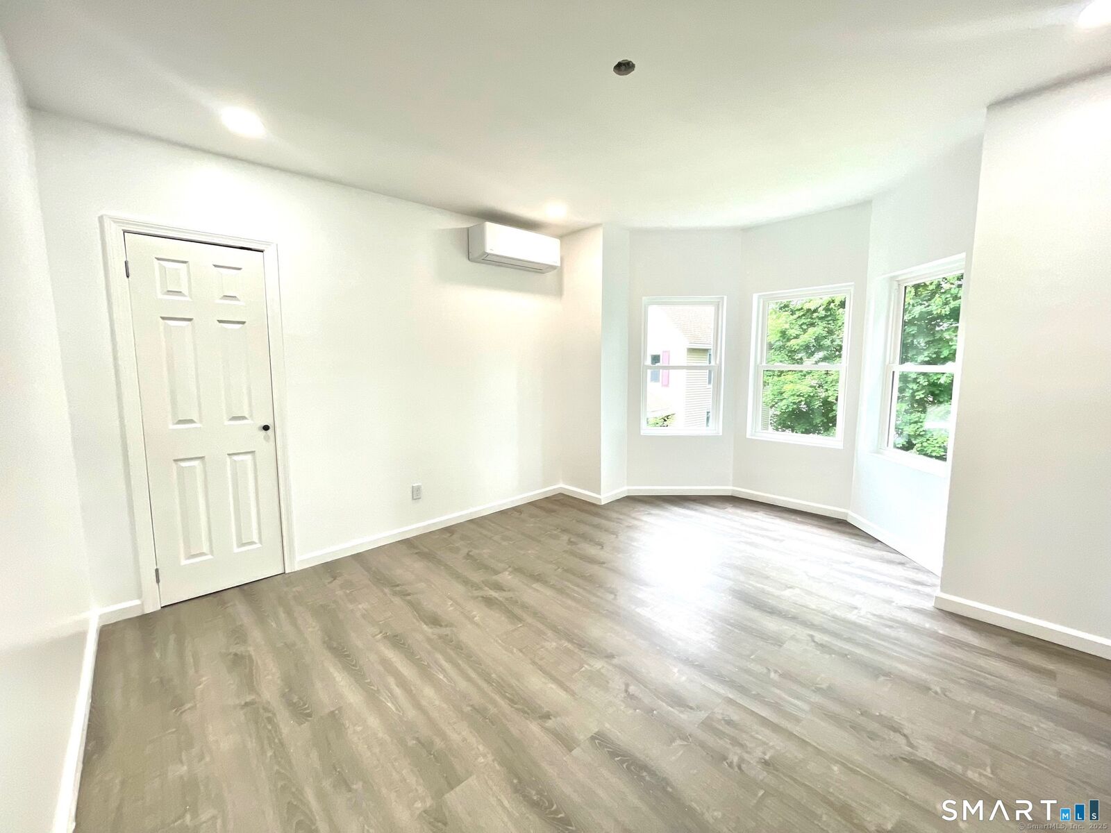 Property Photo: 32 Lester Street 2 CT 06401