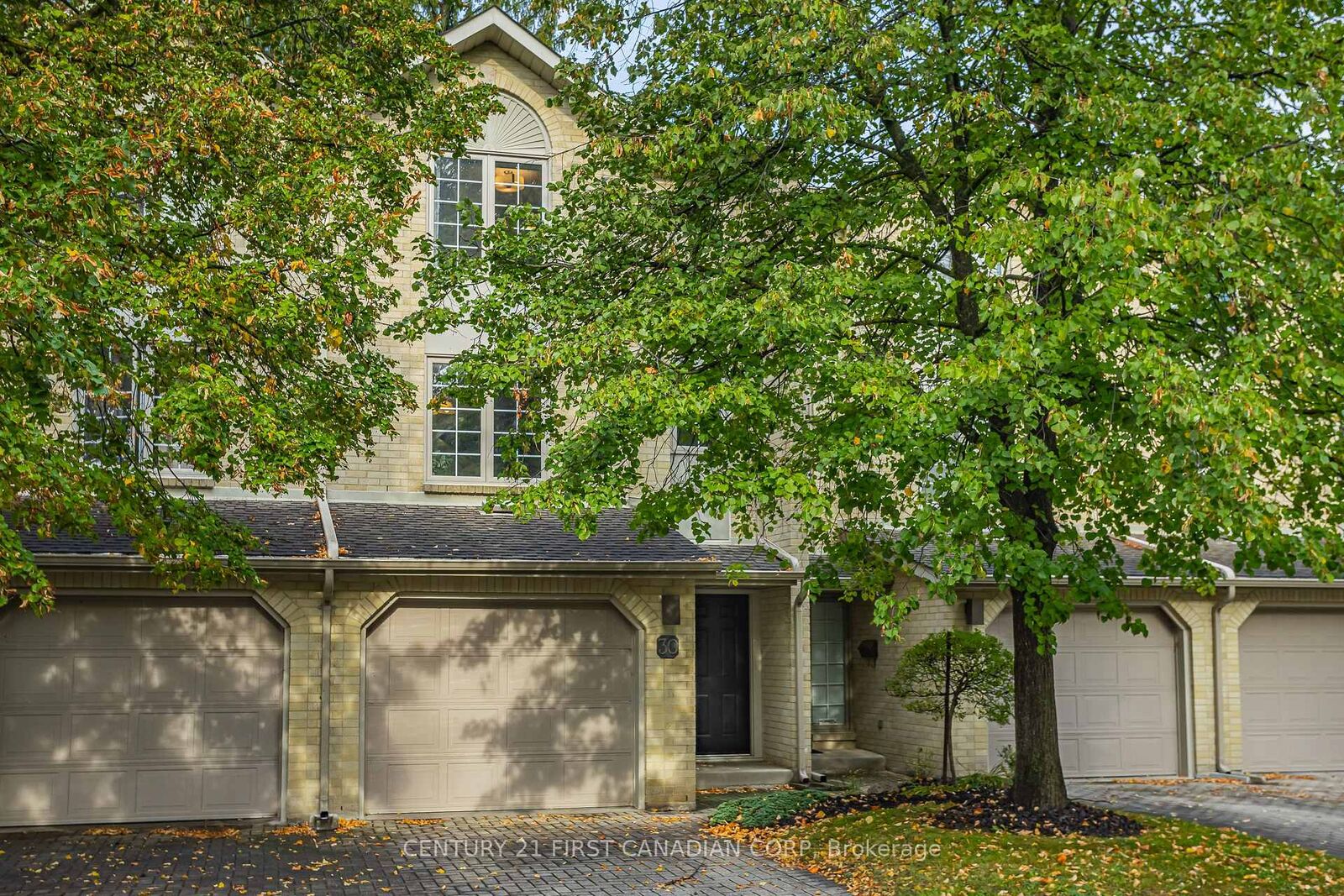 Property Photo:  1399 Commissioners Road W 30  ON N6K 4G9 