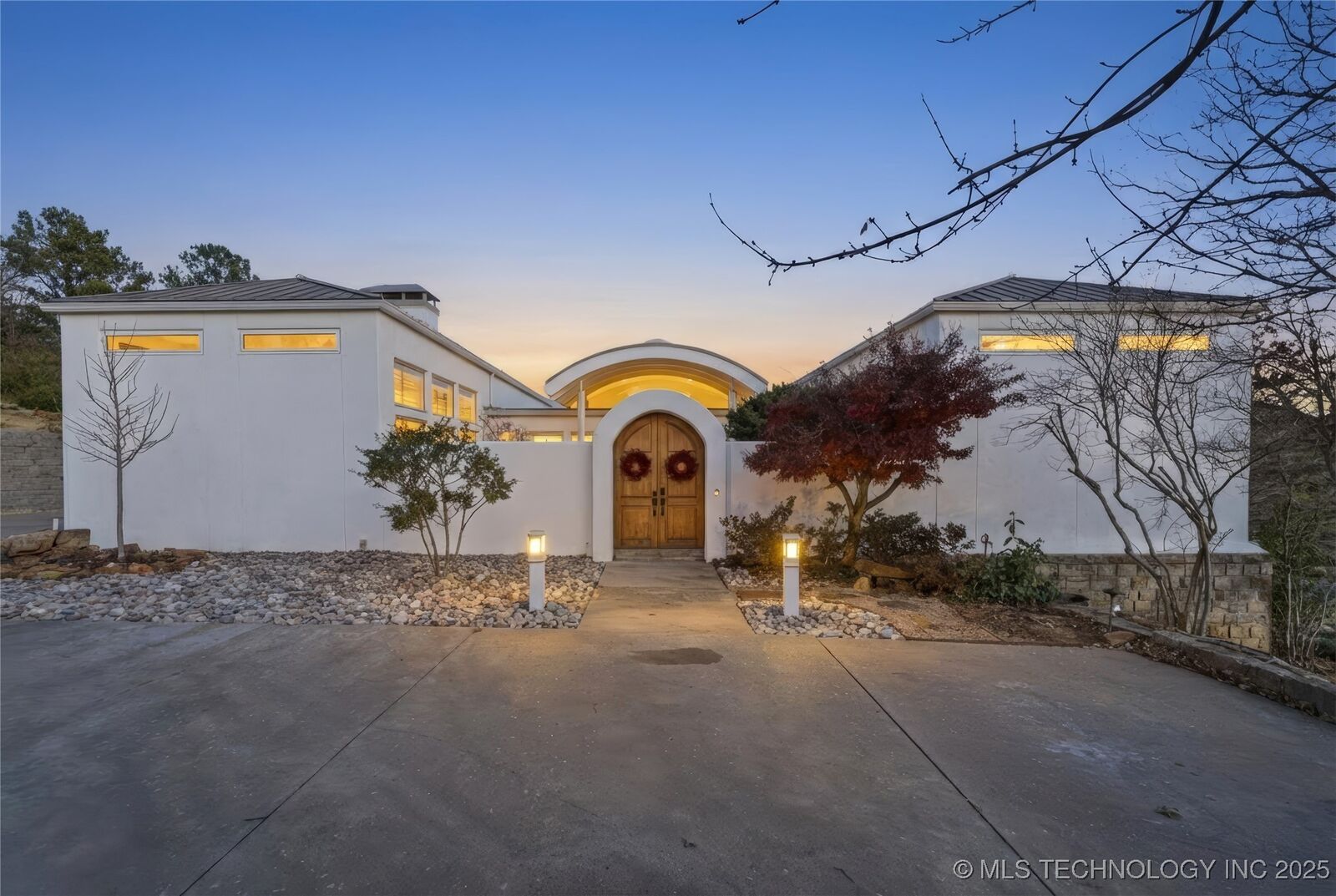 Property Photo: 5301 Oak Timber Drive OK 74131