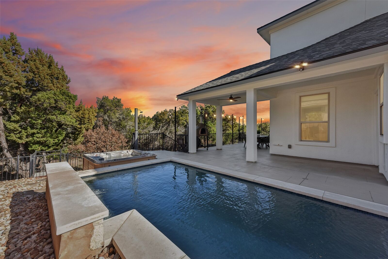 Property Photo: 5629 Siragusa Drive TX 78738