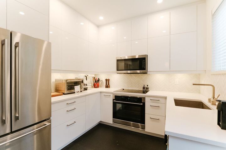Property Photo:  158 W 22nd Street  BC V7M 1Z9 