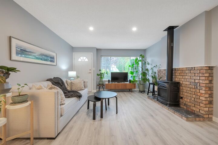 Property Photo: 19249 Hammond Road 13 BC V3Y 2B8