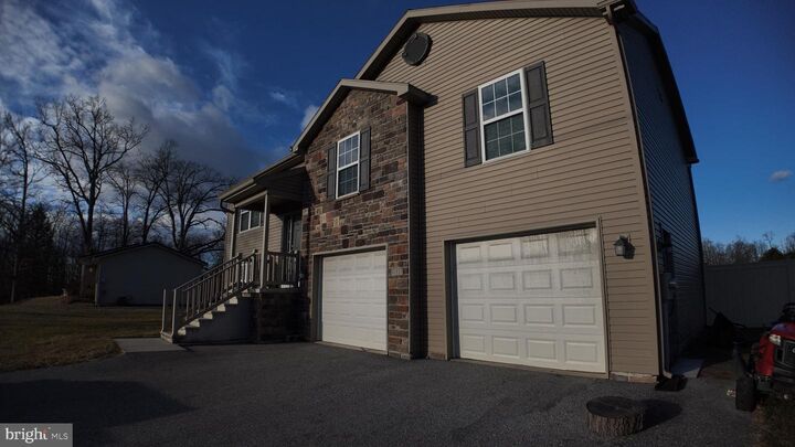 Property Photo:  1486 New Chester Road  PA 17350 