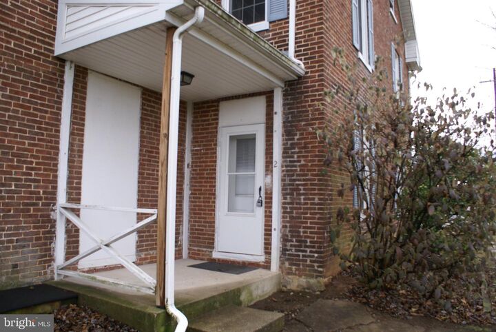 Property Photo:  1127 Stanley Avenue 2  PA 17201 