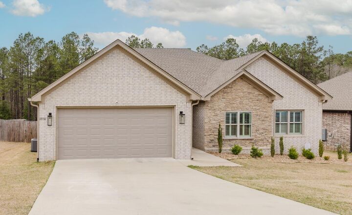 Property Photo:  18556 Parkway Pines Drive  AR 72011 