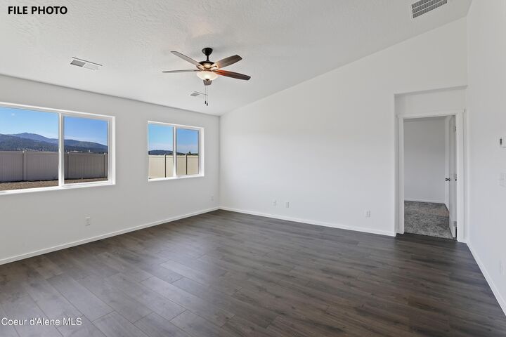 Property Photo:  420 S Treeline Pl  WA 99001 