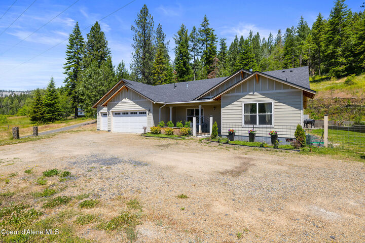 Property Photo: 87705 Highway 3 N ID 83861