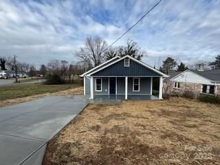 Property Photo: 332 Arlington Circle NW NC 28645