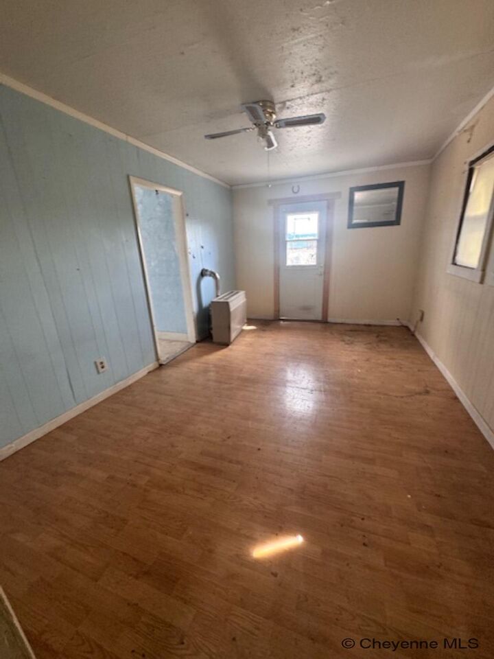 Property Photo:  712 S Pine St  WY 82070 