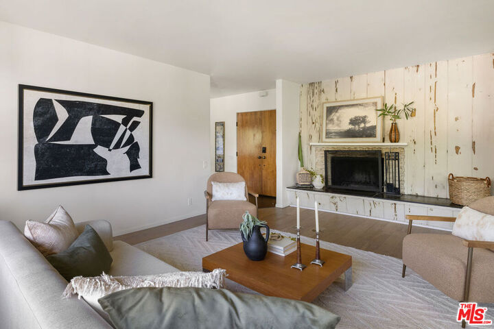 Property Photo: 702 Cavanagh Rd CA 91207