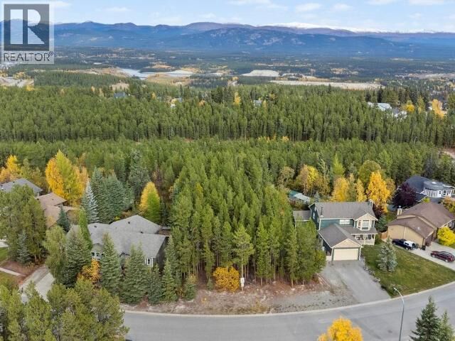 Property Photo:  520 Grove Street  YT Y1A 5X9 