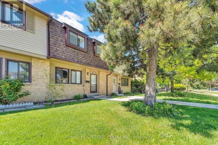 Property Photo:  105 Hansen Road 102  ON L6V 3C9 