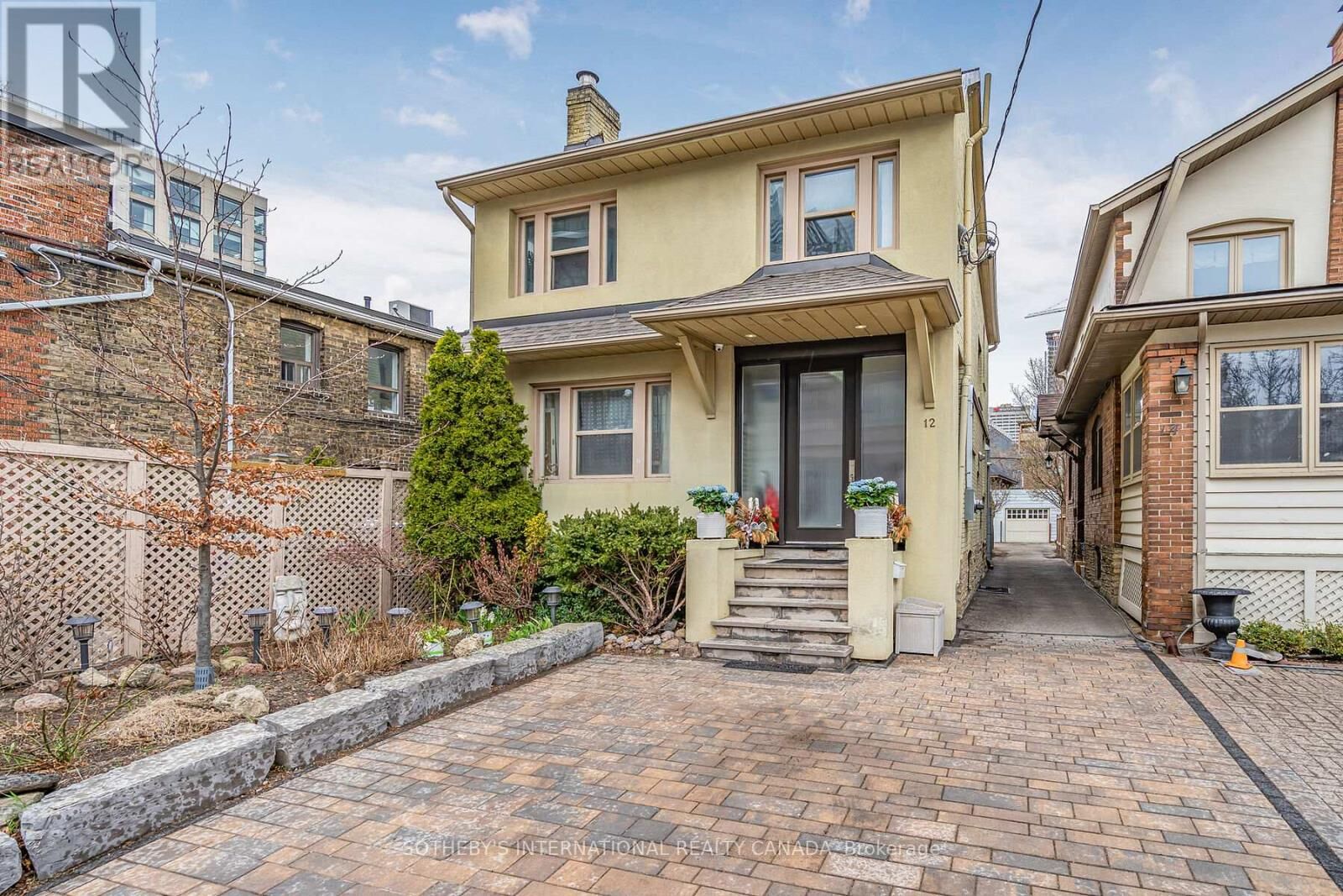 Property Photo:  12 Belsize Drive  ON M4S 1L4 