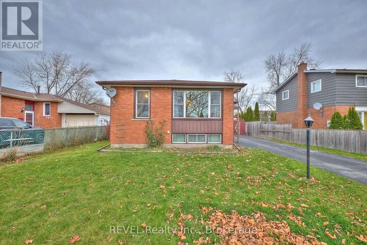 Property Photo:  7067 Centennial Street  ON L2G 2Z2 