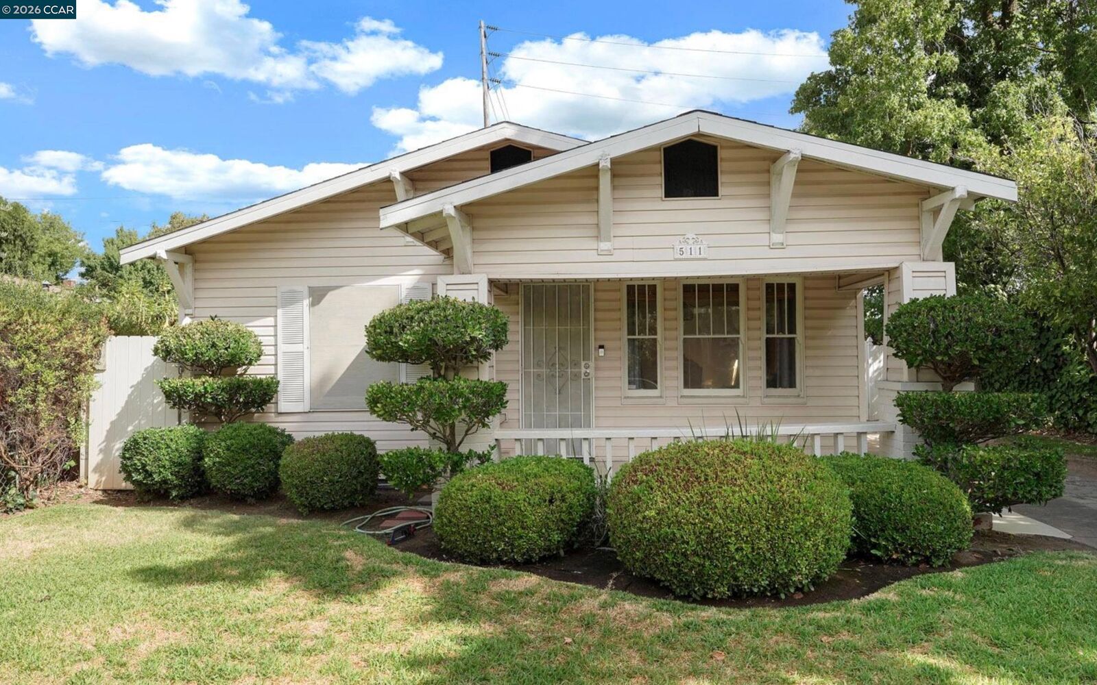 Property Photo:  511 E Locust St  CA 95240 