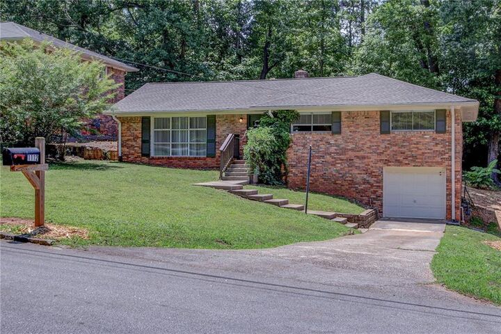 Property Photo: 1112 Franklin Circle NE GA 30324