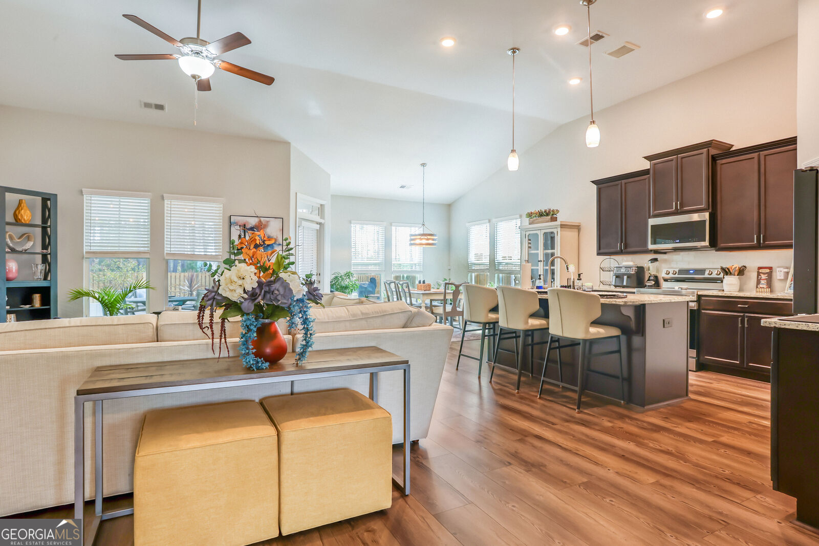 Property Photo:  118 Brookline Drive  GA 31407 