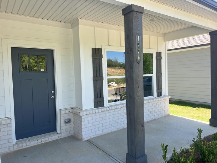 Property Photo:  1596 Firelight Way  TN 37363 