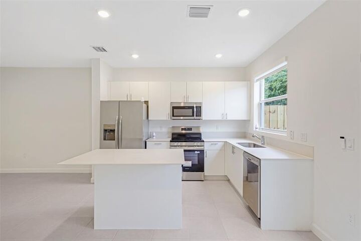 Property Photo: 17845 SW 356th Ter FL 33034