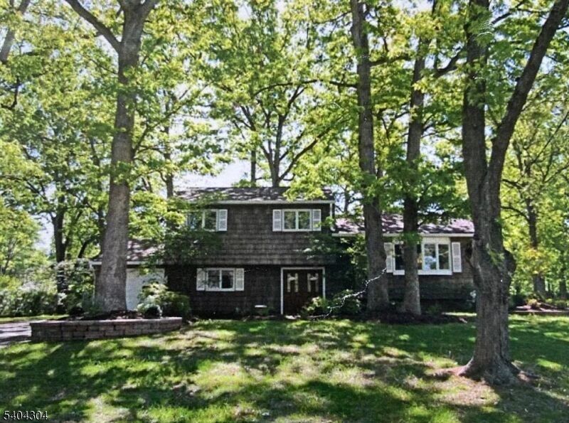 Property Photo:  14 Bunyan Dr  NJ 07039 