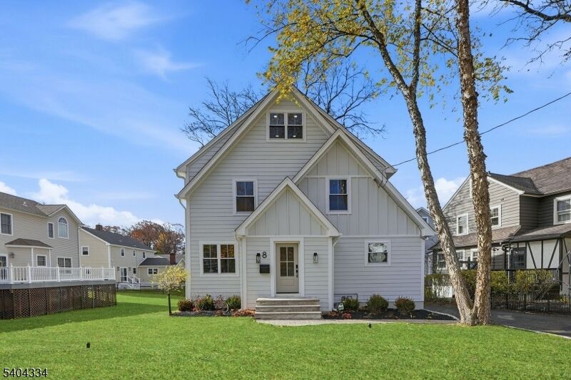 Property Photo:  8 Mountainview Rd  NJ 07041 