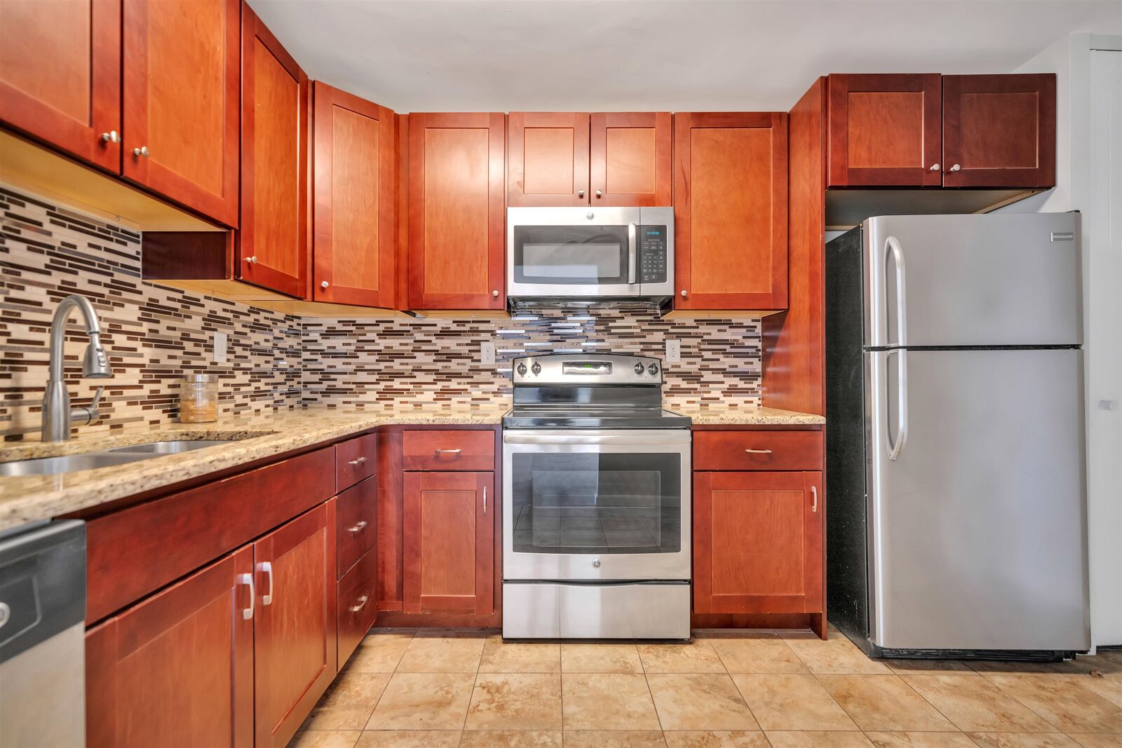 Property Photo: 770 Anderson Ave 15A NJ 07010