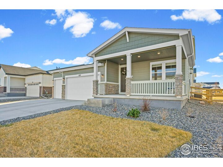 Property Photo:  837 Hummocky Way  CO 80550 