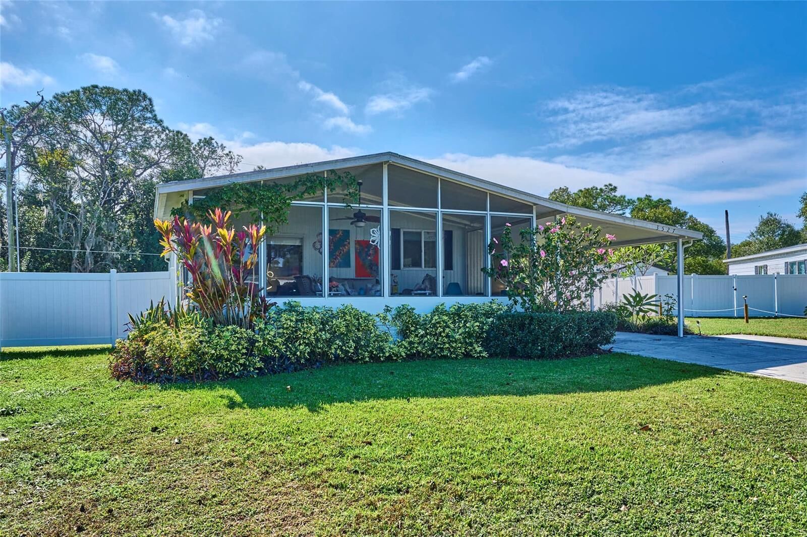 Property Photo: 3527 Lazy Lake Drive S FL 33801