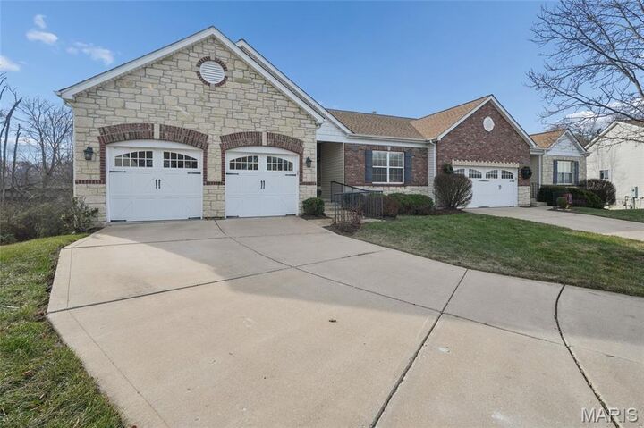 Property Photo:  1701 Ridgemont Court  MO 63146 