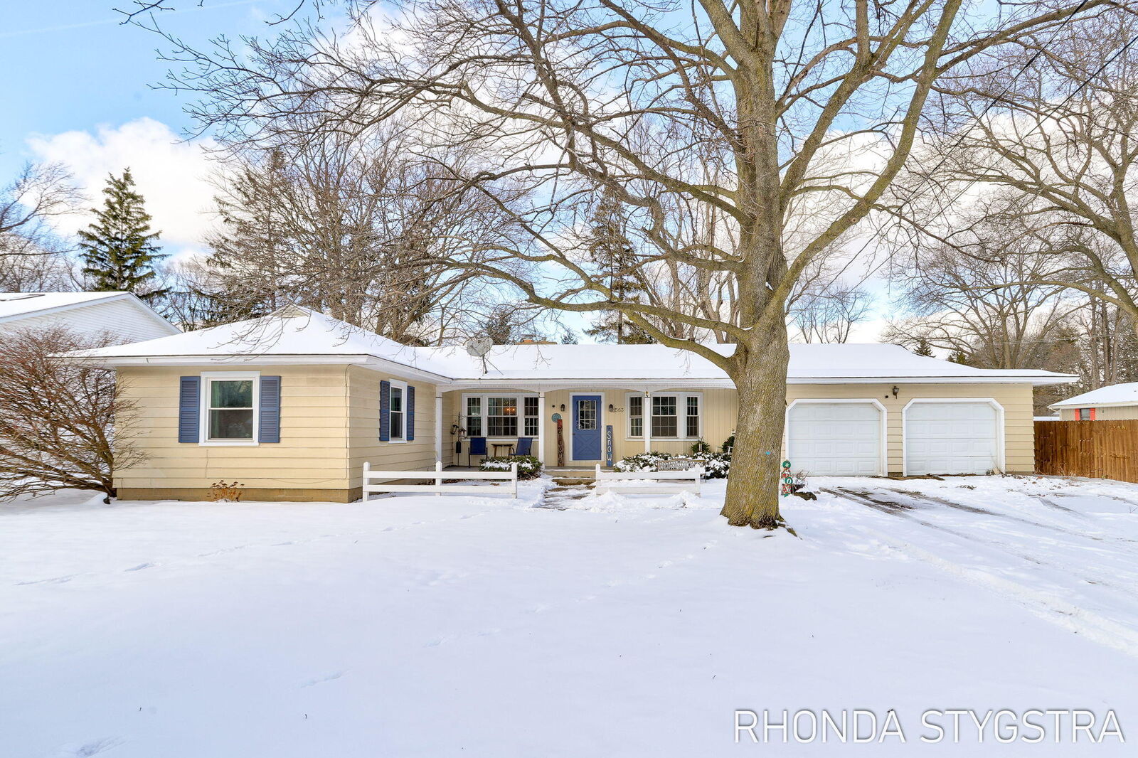 Property Photo: 1583 Jerome Street MI 49423
