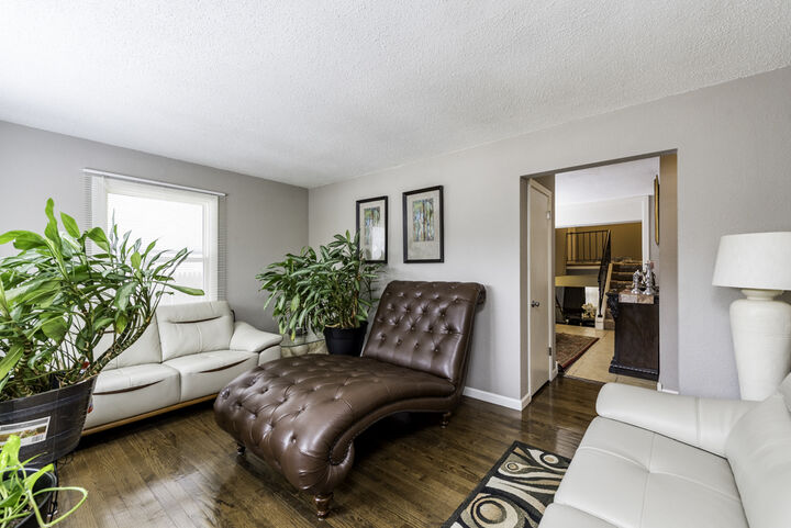 Property Photo:  2732 Ezra Avenue  IL 60099 