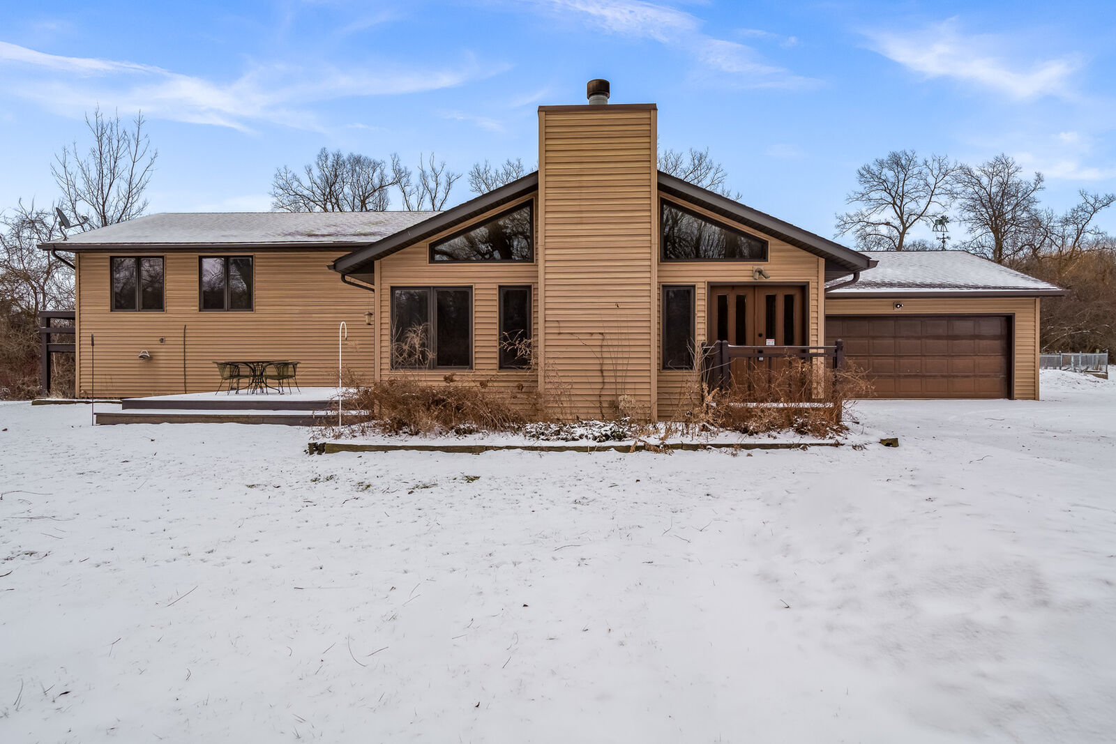 Property Photo: 8087 Auburn Road IL 61088