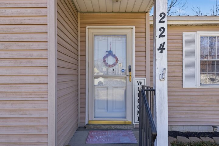 Property Photo:  224 Manzano Rd  TN 37115 