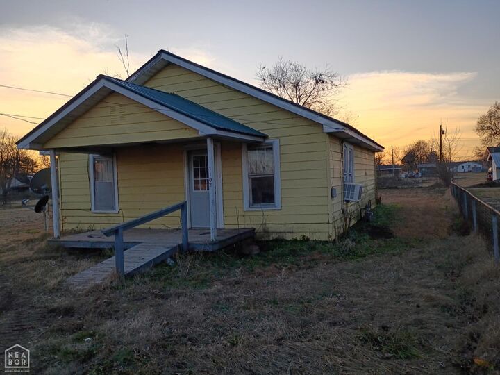 Property Photo: 1102 S Stewart Street AR 72461
