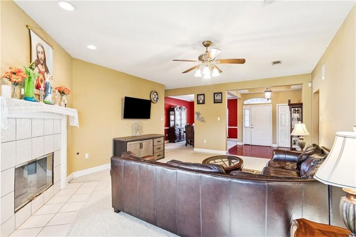 Property Photo: 1033 Madeline Lane LA 70460