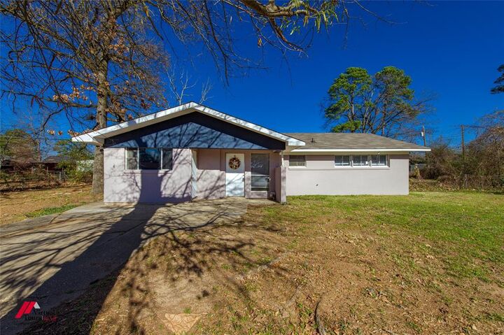 Property Photo:  7101 Devonshire Circle  LA 71106 