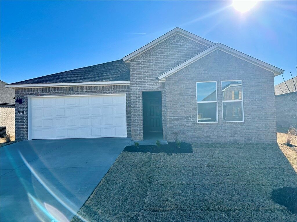 Property Photo:  2421 Longfellow Drive  AR 72713 