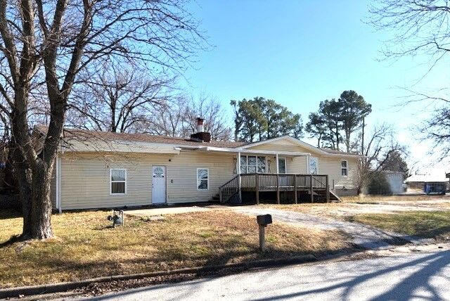 Property Photo:  303 Dogwood Street  AR 72601 
