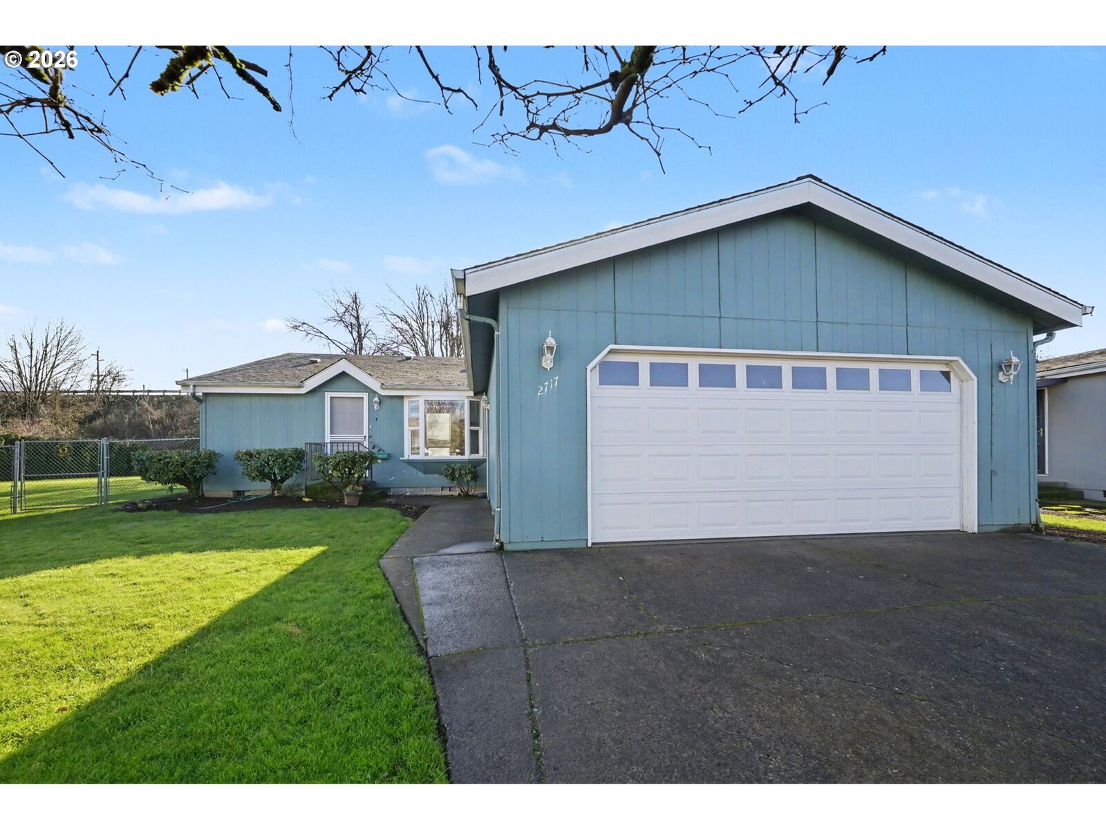 Property Photo:  2717 Maia Loop  OR 97477 