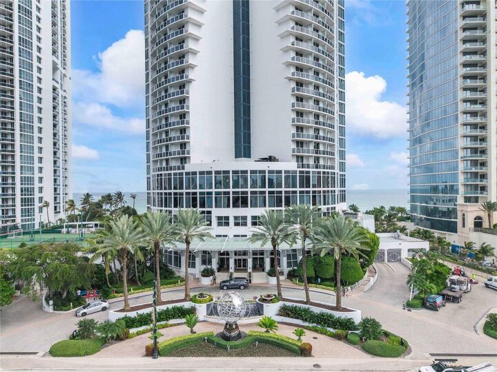 Property Photo:  18001 Collins Avenue 2806  FL 33160 