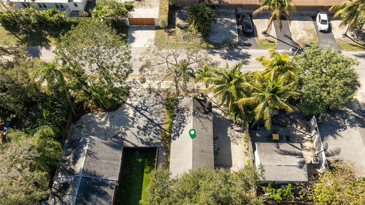 Property Photo: 232 Seminole Avenue FL 33312