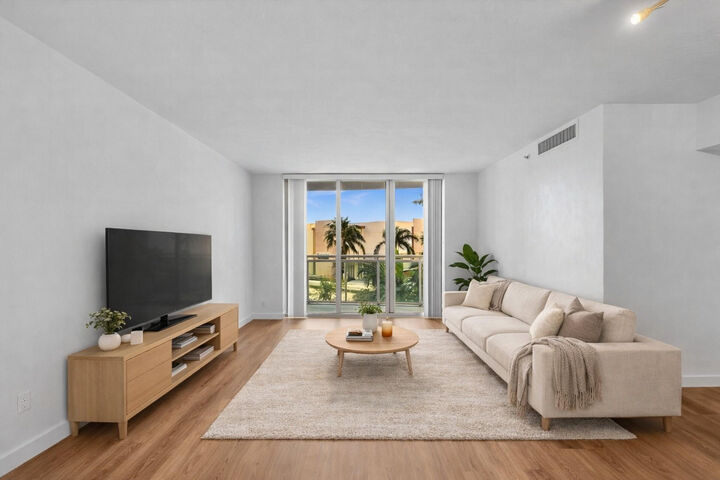 Property Photo:  3001 S Ocean Drive 439  FL 33019 