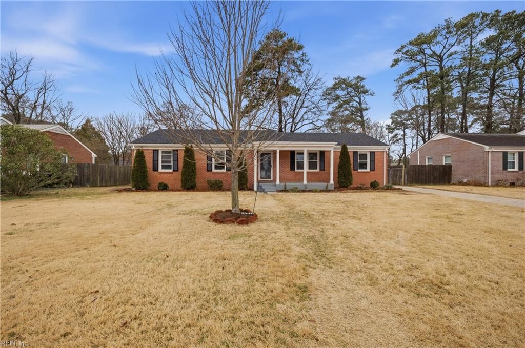 Property Photo:  3710 Burr Ln  VA 23703 