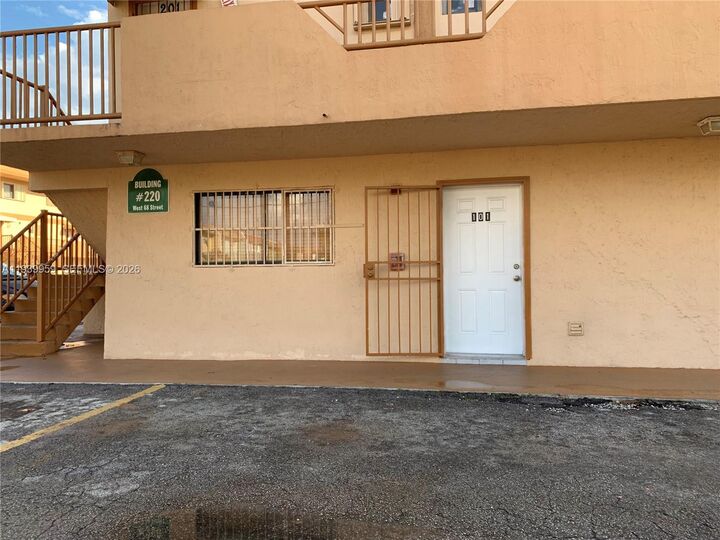 Property Photo:  220 W 68th St 101  FL 33014 