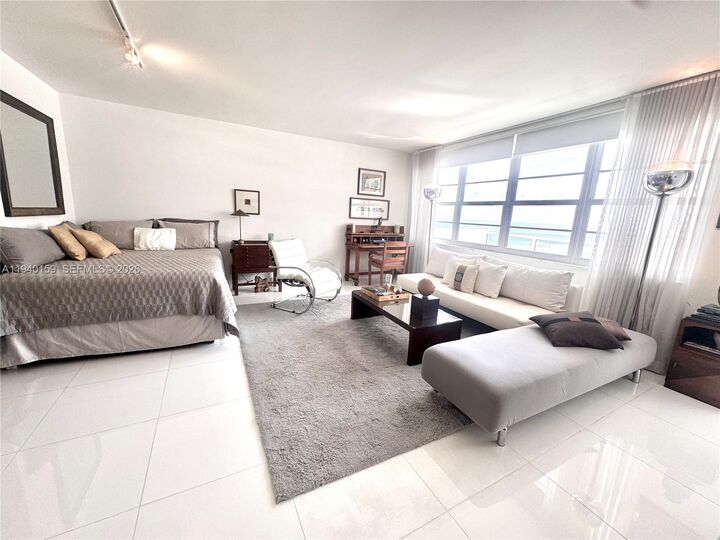 Property Photo:  100 Lincoln Rd 1230  FL 33139 