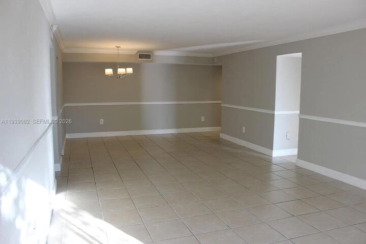 Property Photo:  9441 SW 76th St V33  FL 33173 