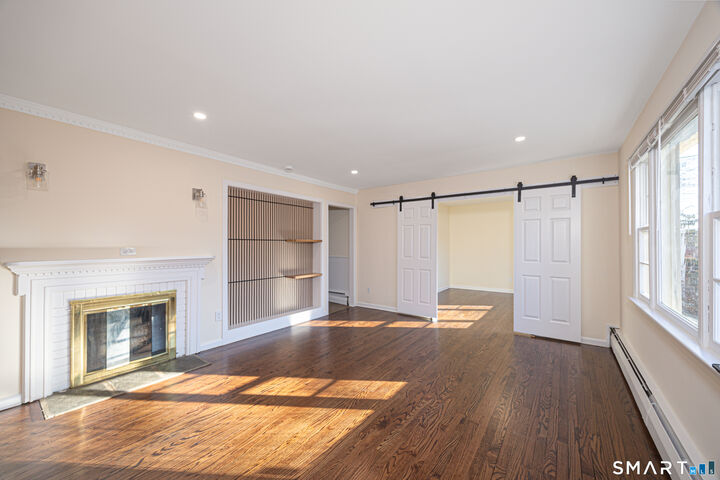 Property Photo:  55 Glendale Road  CT 06906 